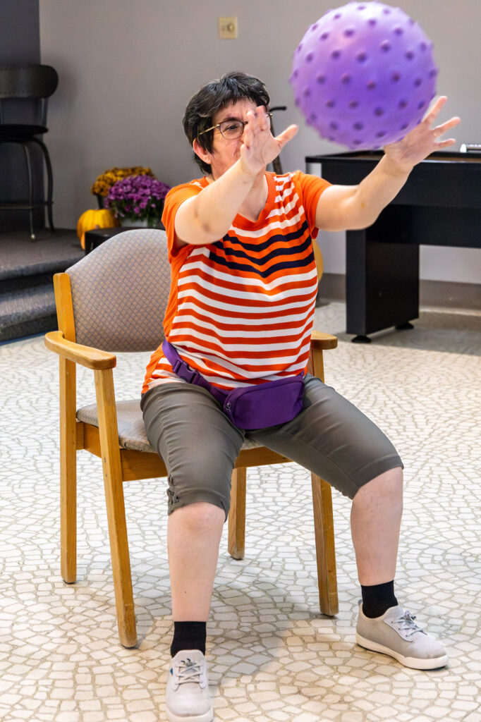 9256 Enhanced NR Woman With Purple Ball Integrated Program