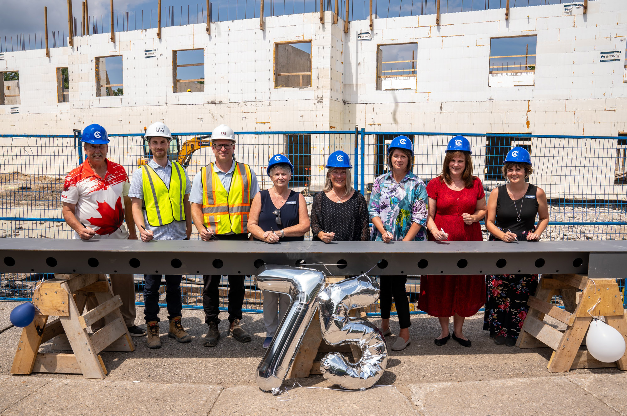 Beam Signing Craigholme LTC Official Photo 20250730 DSC07439